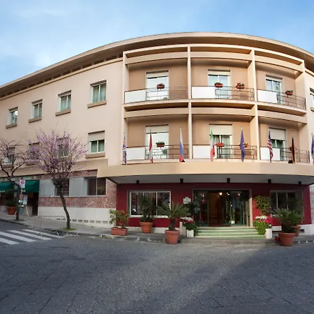 Hotel Grande Maugeri 4*